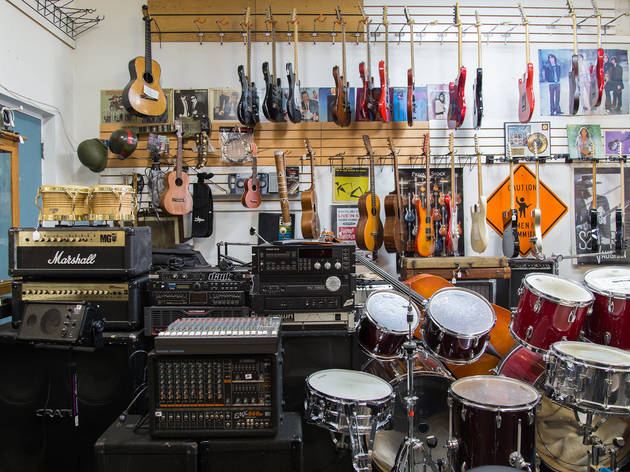 Best music stores in Chicago for instruments, sheet music