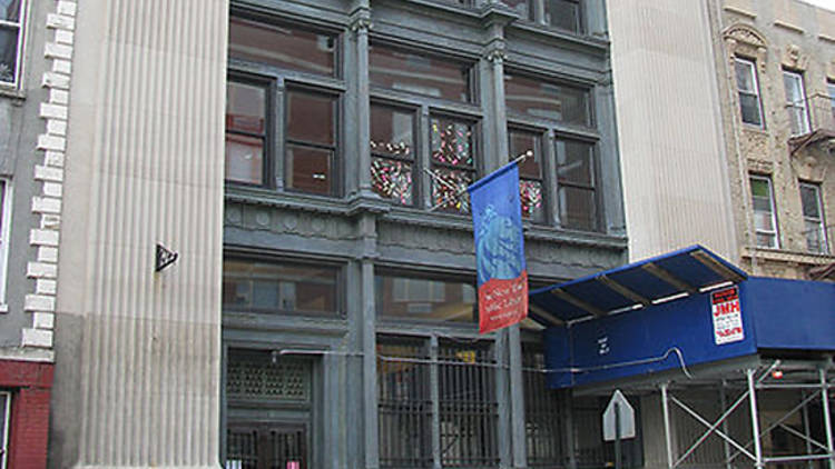 450px-nypl_aguilar_branch,_manhattan.jpg