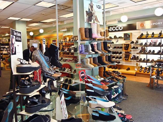 shoe stores in the outlets