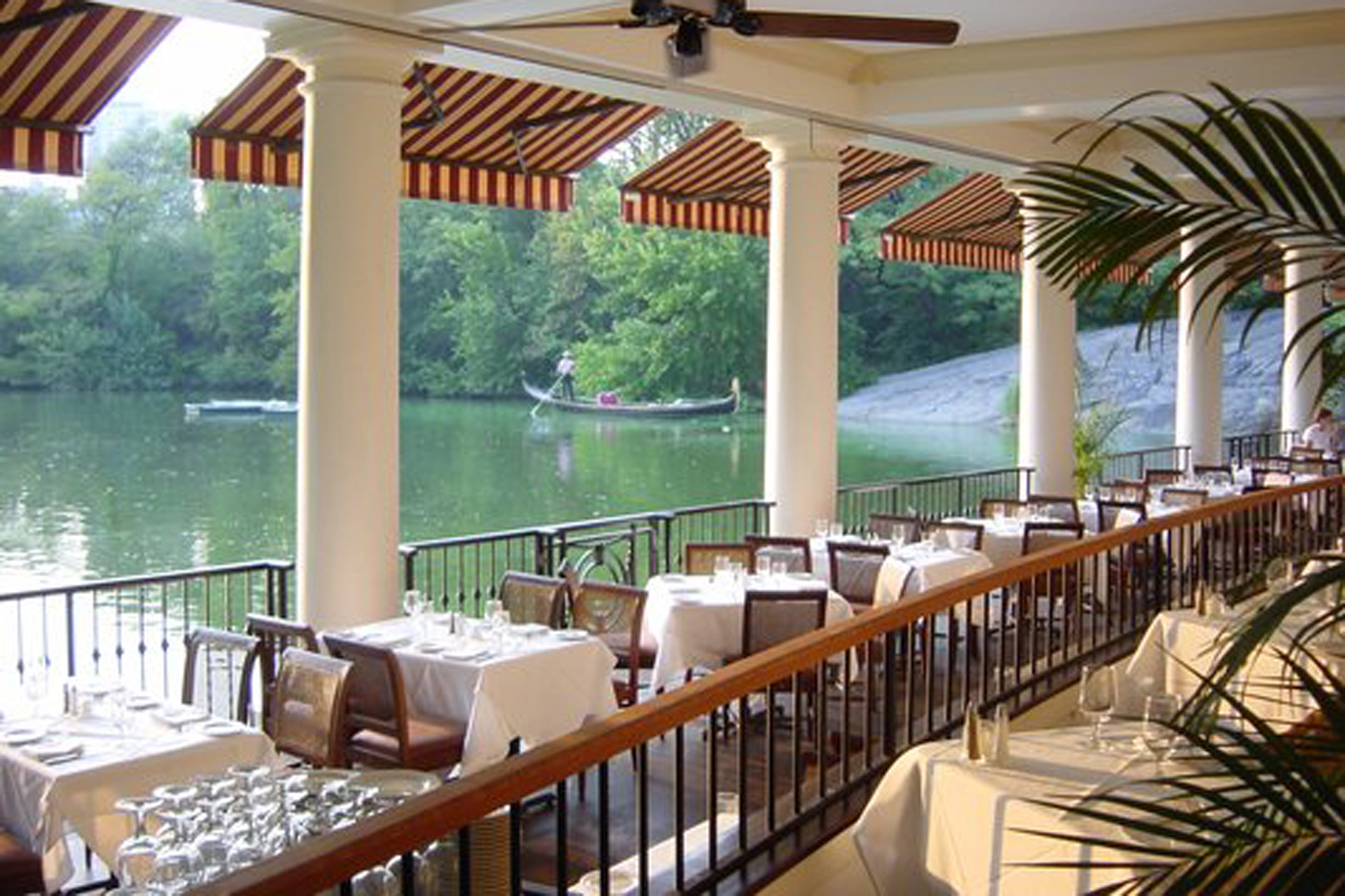 Express Café at the Central Park Boathouse Restaurants