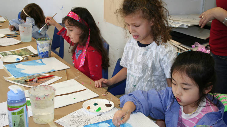 Art classes for kids in Chicago for painting, sewing and more