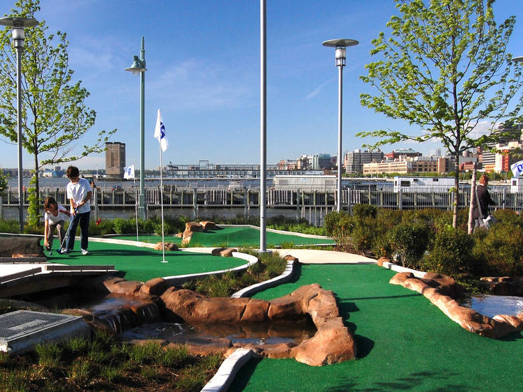 Mini golf at Pier 25