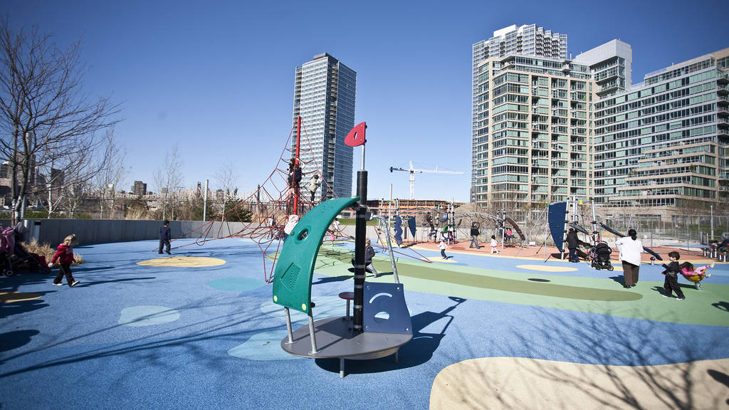 Gantry Plaza State Park Playground | Things to do in New York Kids