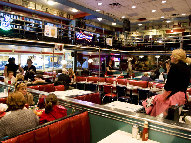 20 Best Fun Restaurants In Nyc For Kids And Families Ellen S Stardust Diner