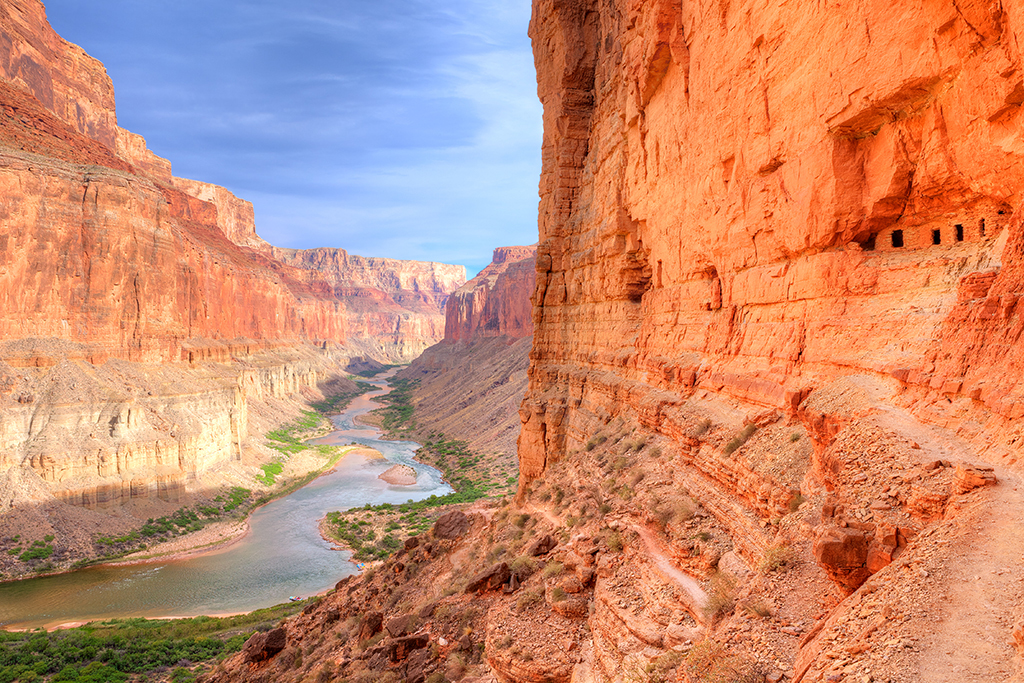 10 Best Hiking Trails In The US For A Scenic Trek