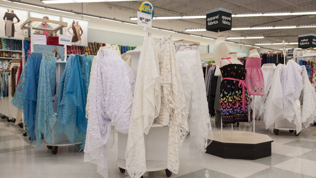 JoAnn Fabric Shopping in Bucktown, Chicago