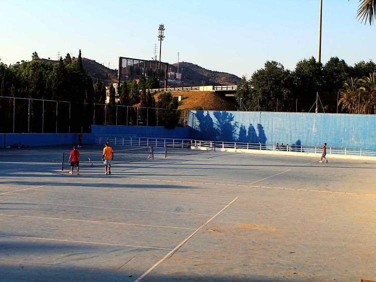 Tenis en el Parc de la Trinitat Vella