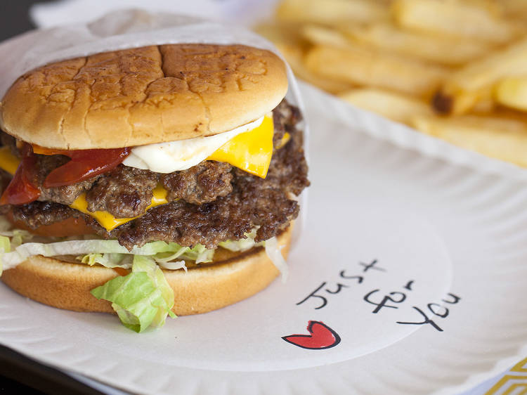 Cheeseburger at Irv's Burgers