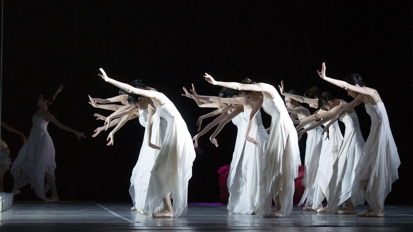 Beautiful Photos Of The National Ballet Of China’s The Peony Pavilion