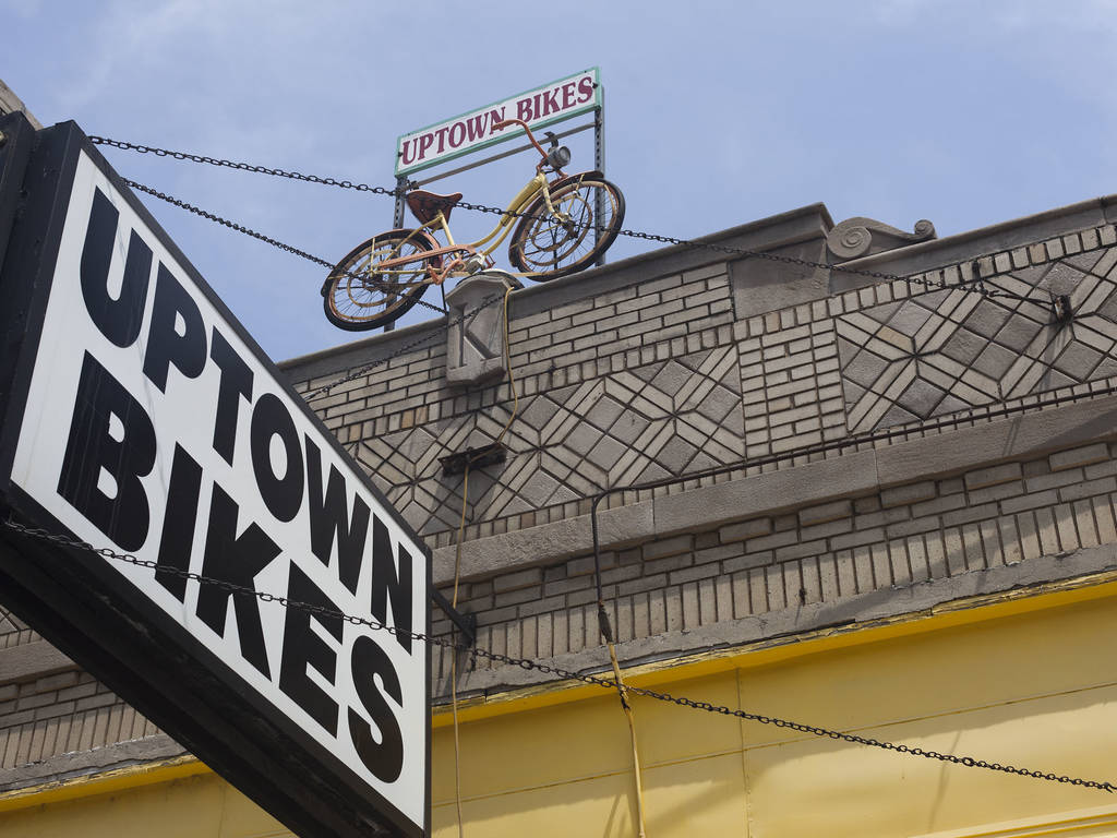 Bike shops in Chicago for road bikes, mountain bikes and parts