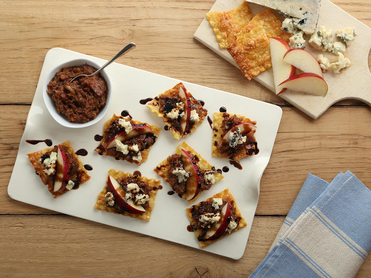 Friday Night Wine Tastings: Pair perfectly with lasagna crisps with bacon onion jam