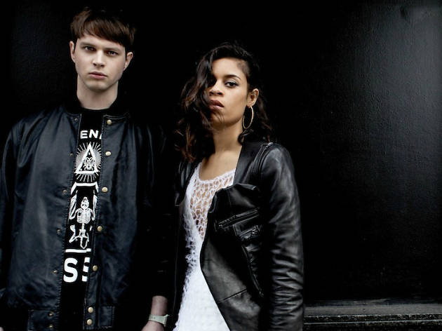 AlunaGeorge AlunaGeorge, dueto inglés de electrónica