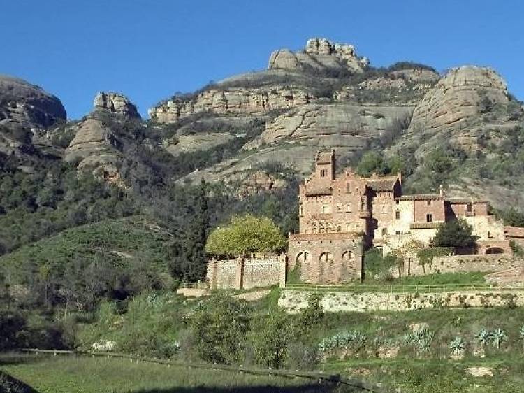 Hiking in the heart of Catalonia