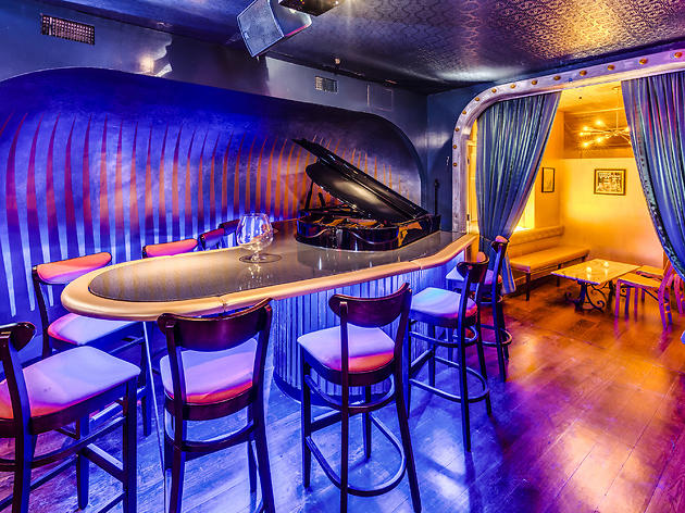Sid Gold S Request Room Bars In Chelsea New York