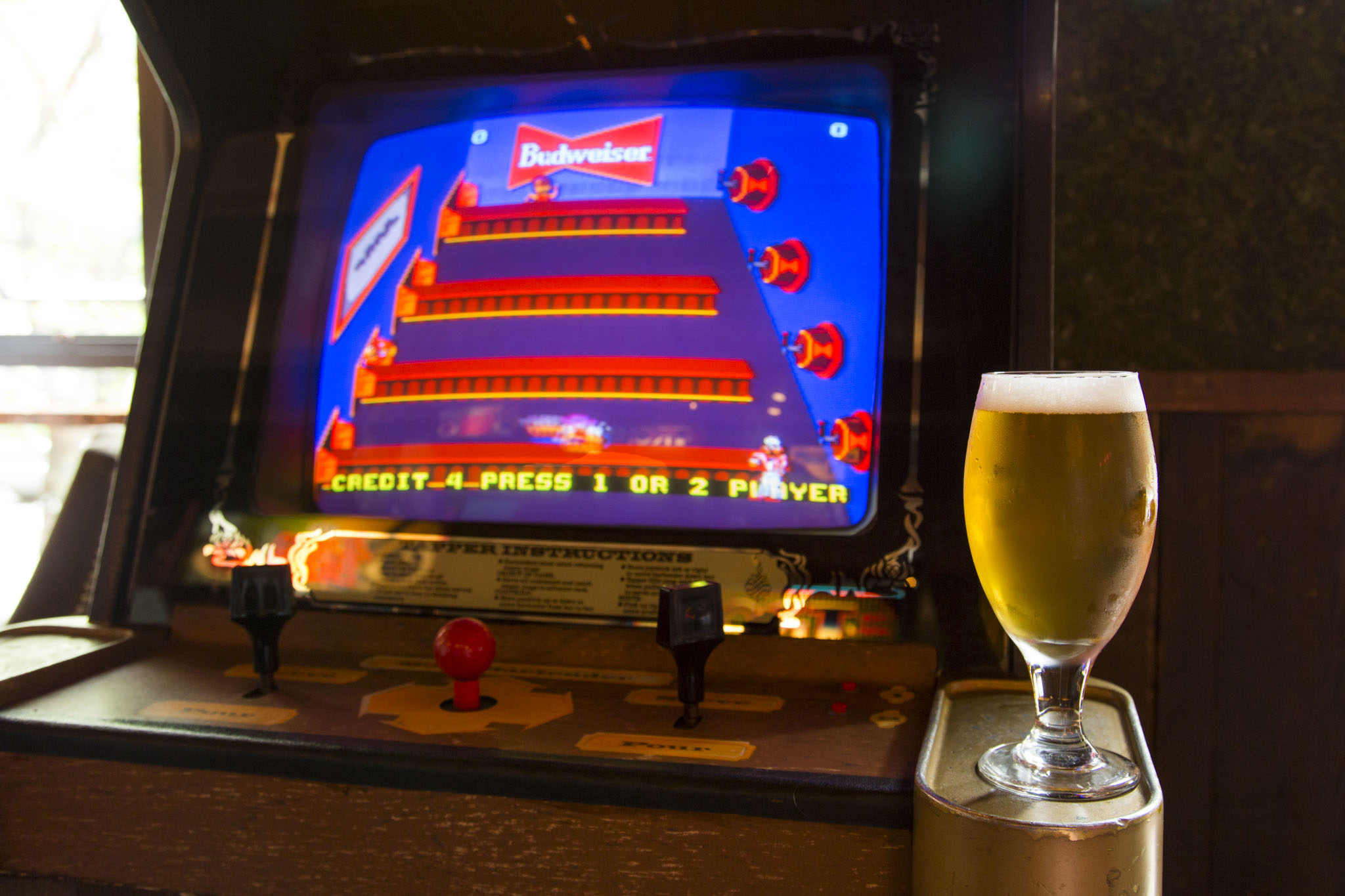 Getting Buzzed at Glitch Bar with Craft Beer and Retro Arcade