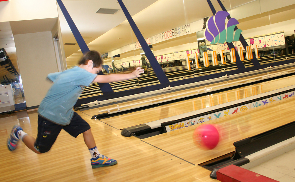 children bowling