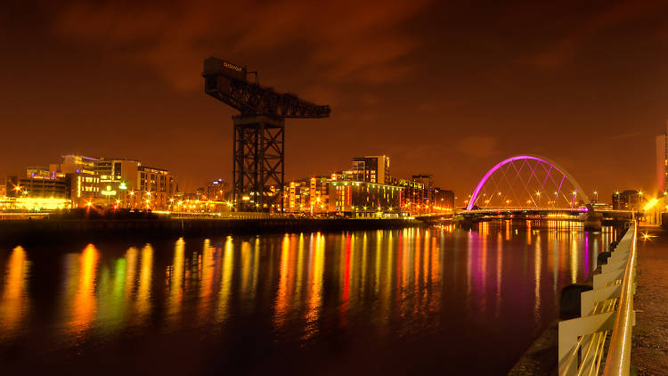 Glasgow Clyde by night