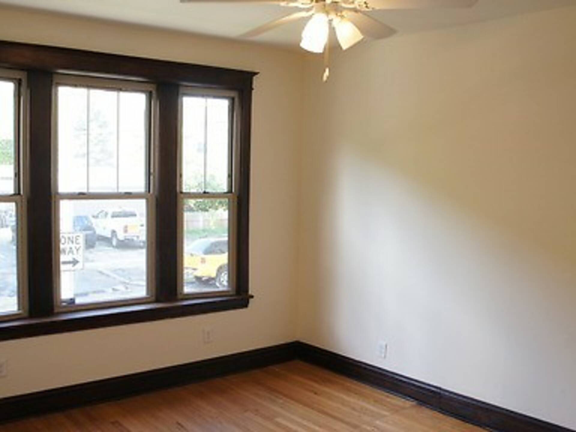 4 cheap apartments in Logan Square