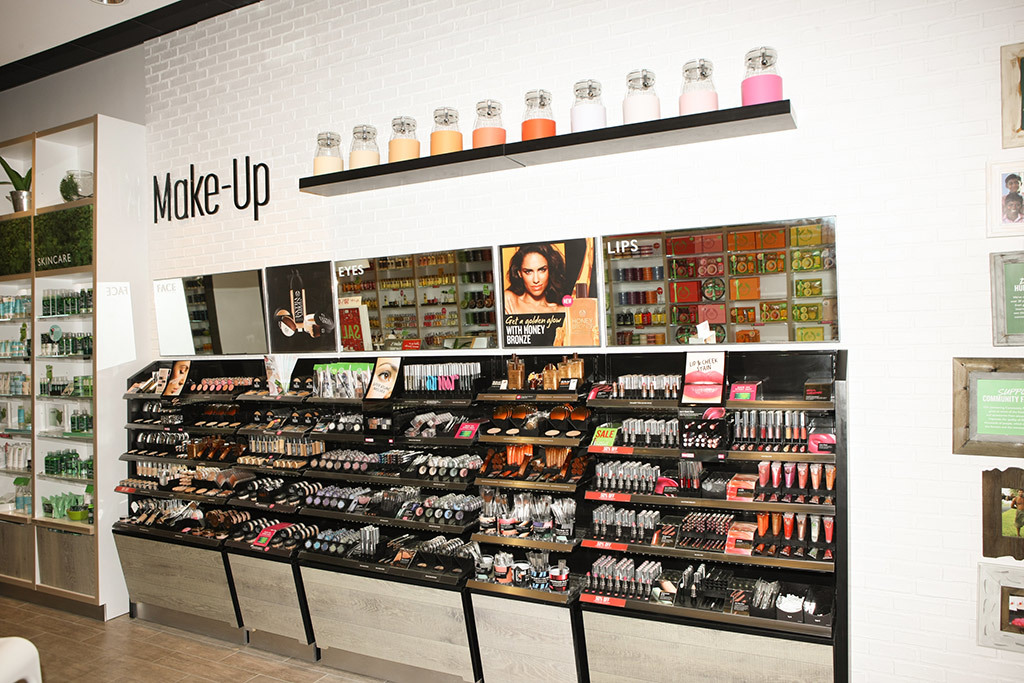 Makeupstore. Make up Store косметика. Beauty Bar косметика. Manhattan косметика.