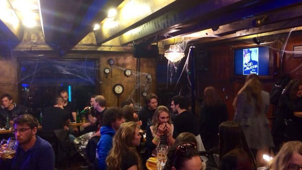 22,000 milja pod morem Bars and pubs in Zagreb, Croatia