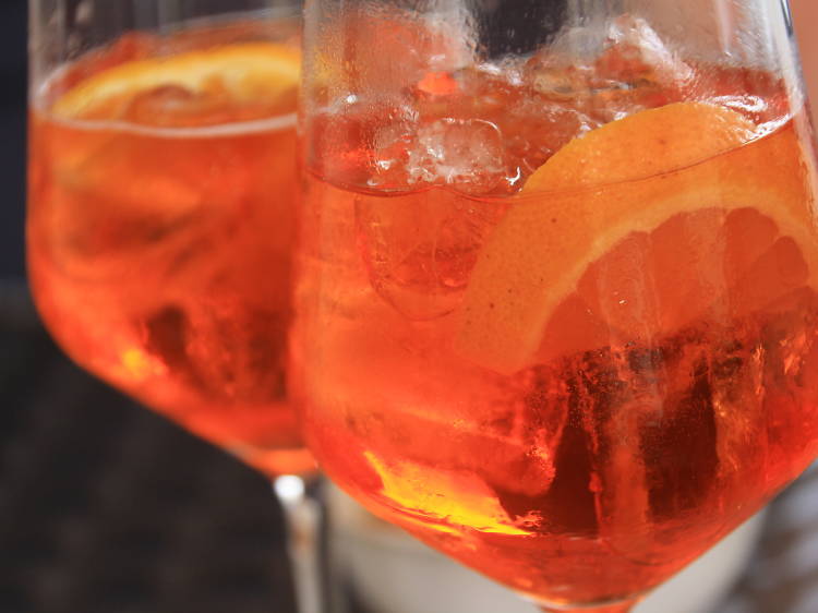 Un bar a Spritz ouvre ses portes à Paris