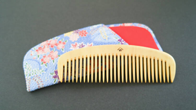 Boxwood comb