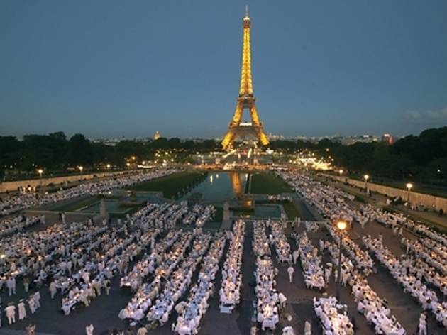 Diner En Blanc ディネ アン ブラン Diner En Blanc ディネ アン ブラン
