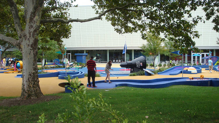 Flushing Meadows Mini Golf