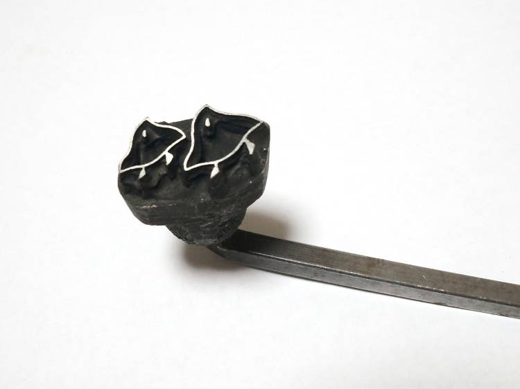 Bird-shaped branding iron