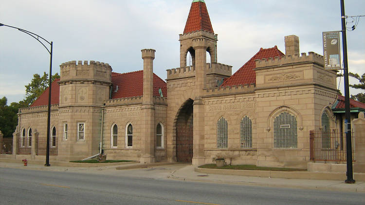 Entrance to Bohemian National Cemetery