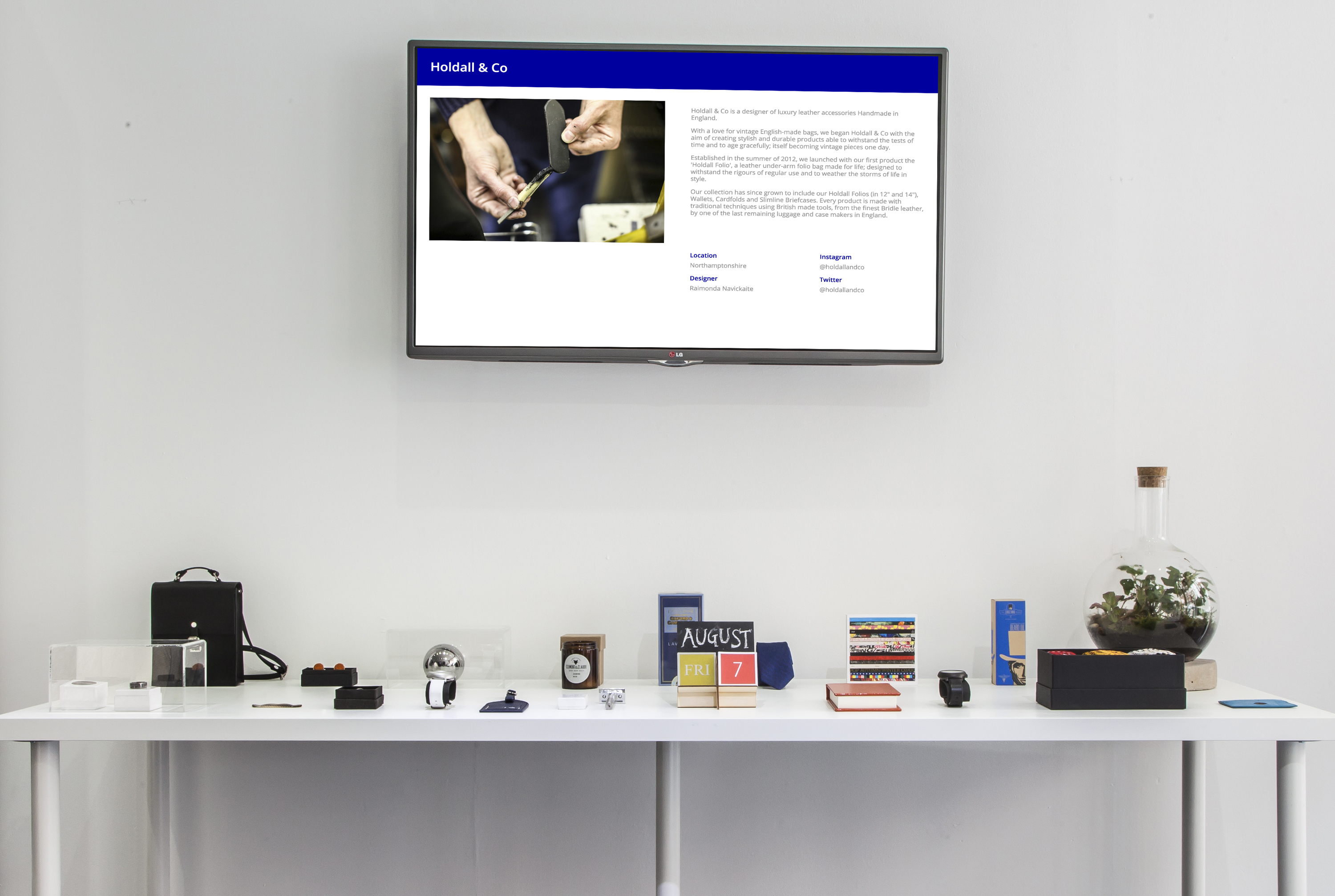 Dandy Lab Shopping in Spitalfields, London