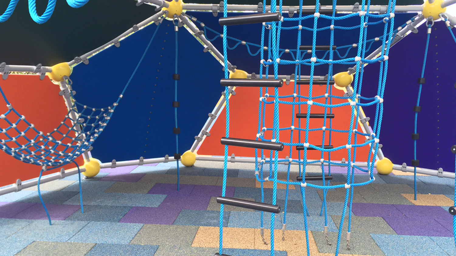 See the first photos of Manhattan’s newest playground at Hudson Yards!