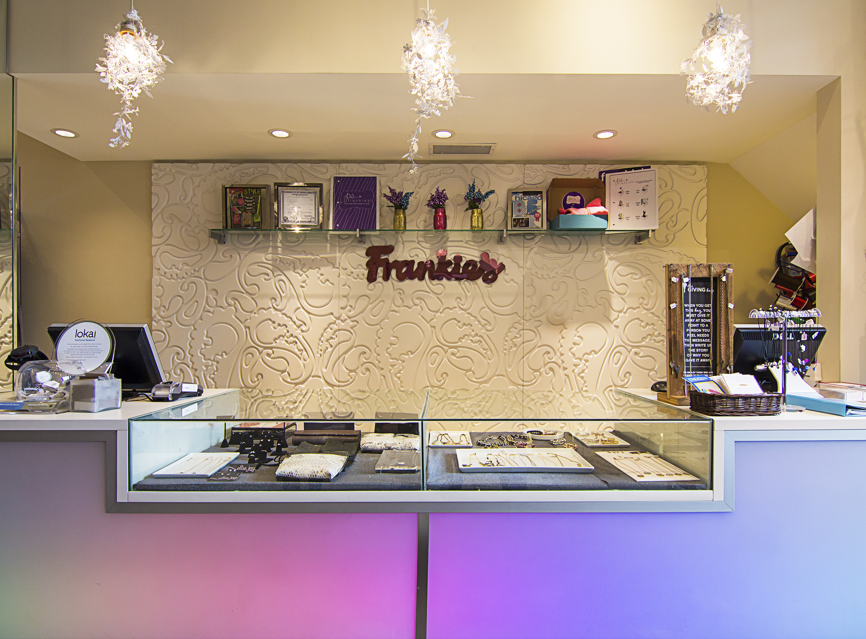 Frankie's on The Park Shopping in Lincoln Park, Chicago