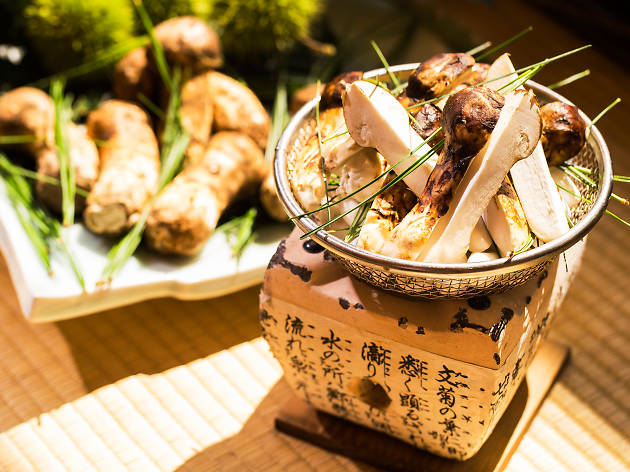 리츠칼튼 서울 제철 맞은 자연송이 요리 Gourmet Pine Mushroom Dishes at The Ritz-Carlton Seoul