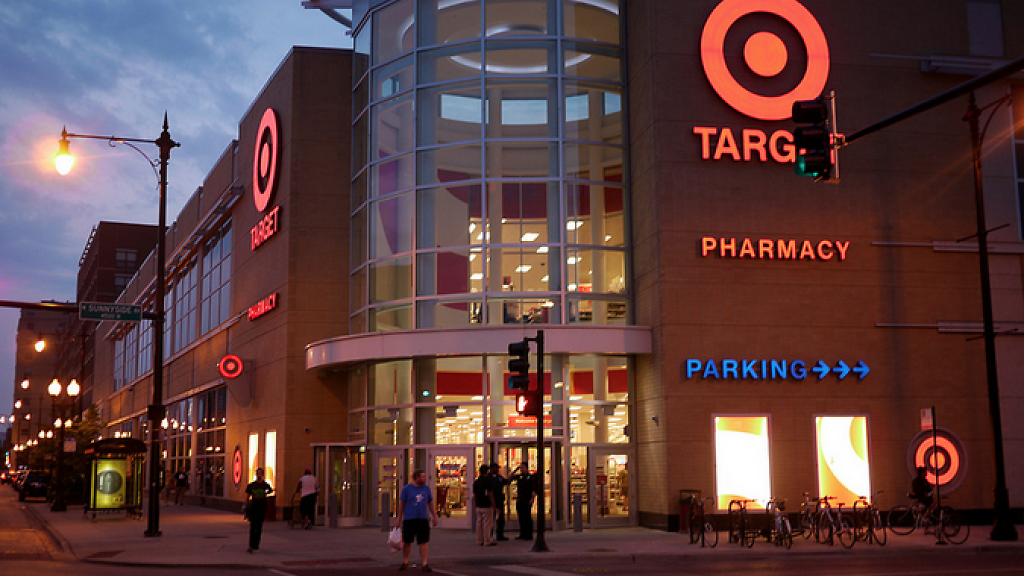 New Chicago Target wants to serve booze