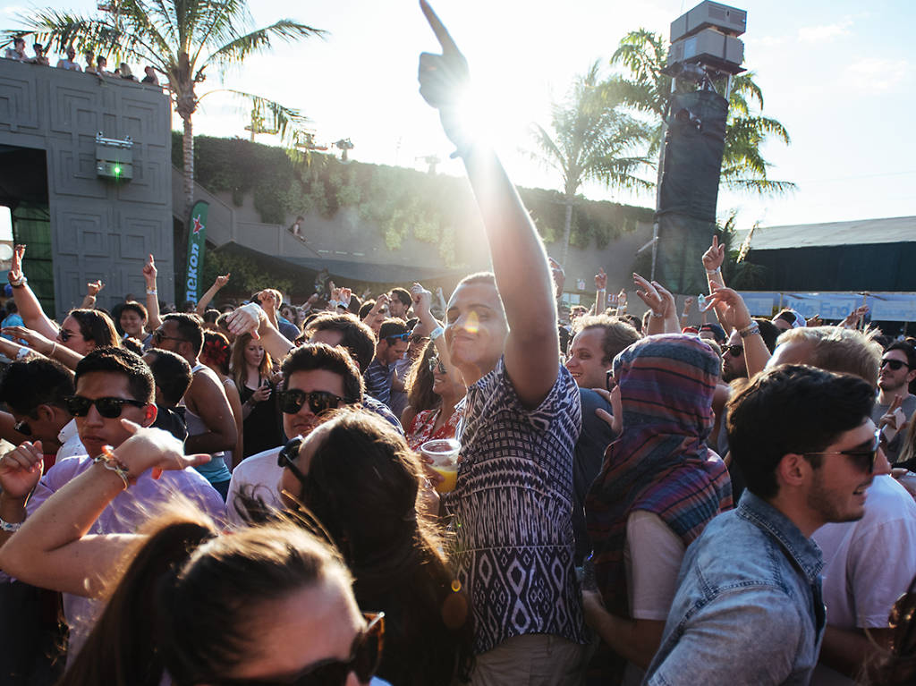 Best Rooftop Parties Nyc Has To Offer With Djs And Dancing