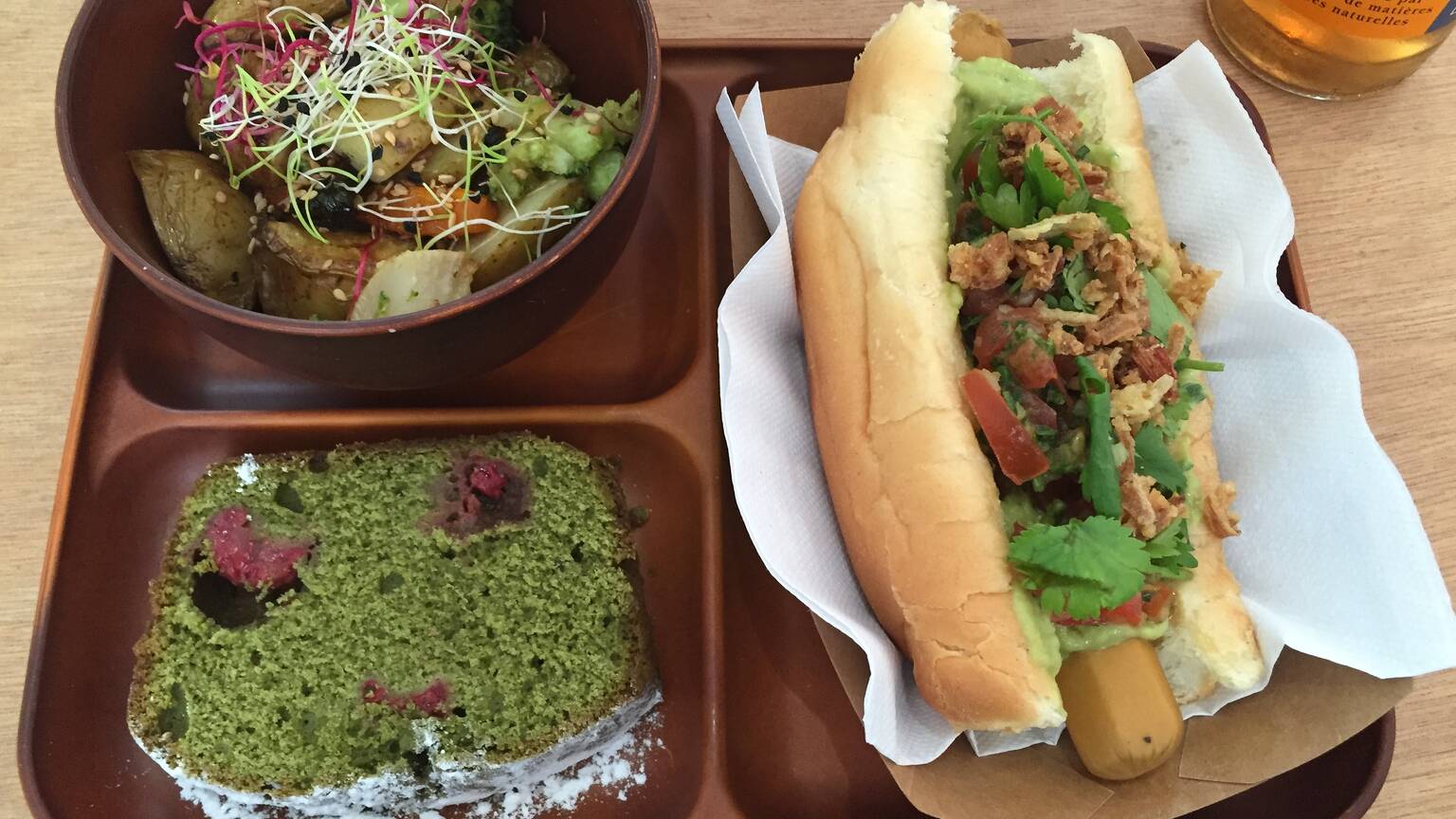 Le Tricycle Restaurants in Poissonnière, Paris