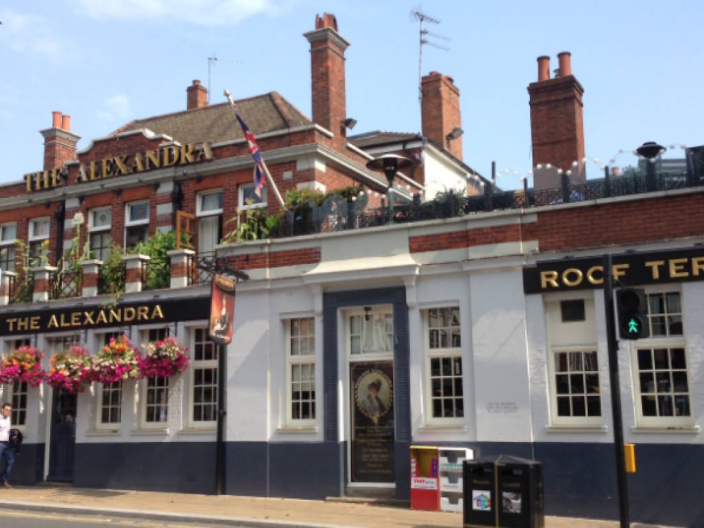 11 Great Wimbledon Bars and Pubs For PostTennis Tipples and More