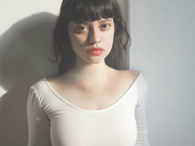 María Fernanda Molins María Fernanda Molins es una fotógrafa de moda mexicana.