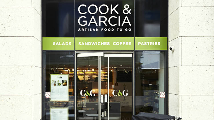 Cook & Garcia, café, Monument