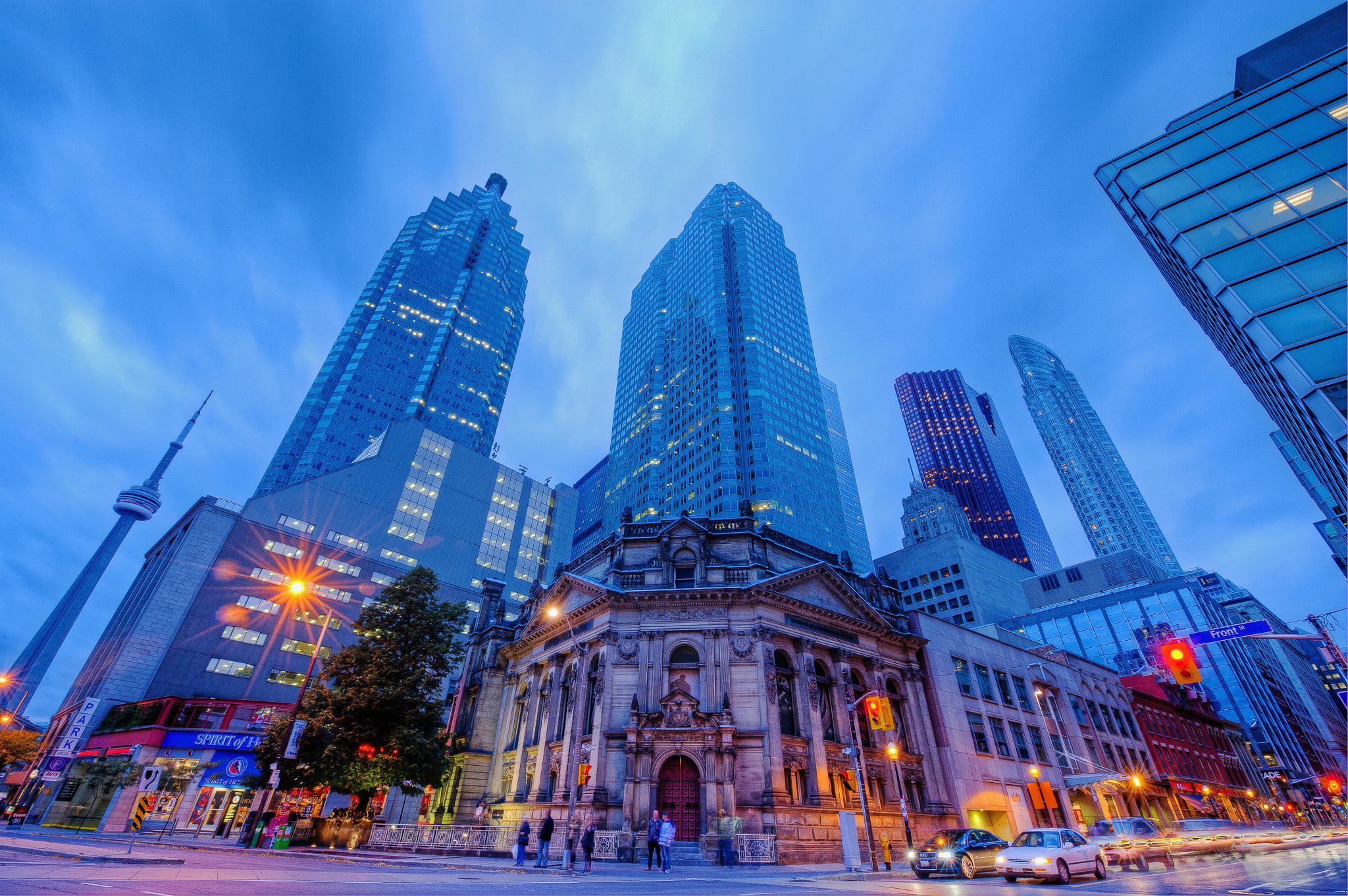 Best Toronto Attractions For Locals And Tourists