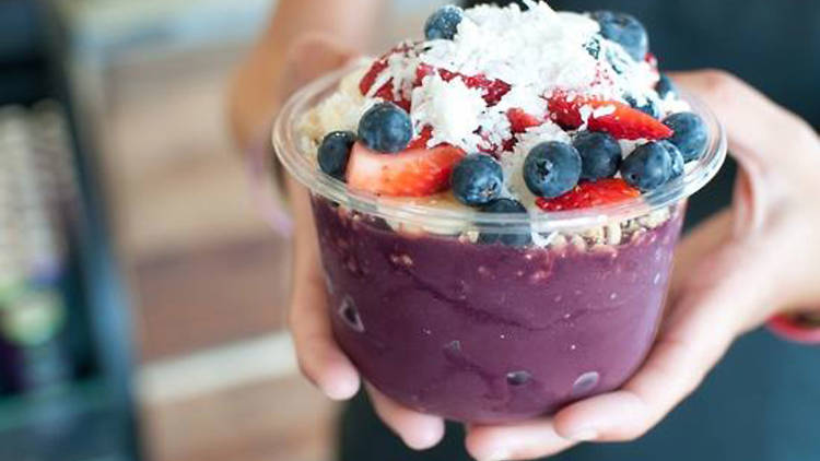 Berry Bowl acai bowl