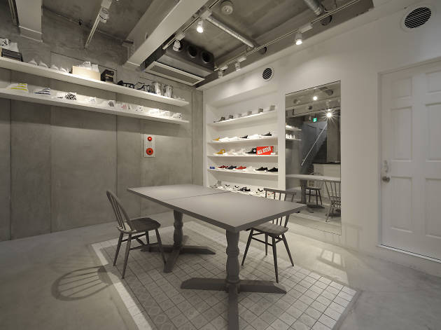 White Atelier By Converse Shopping In Harajuku Tokyo