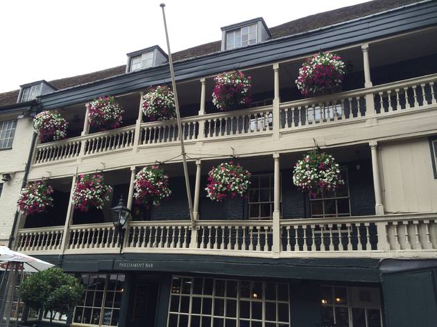 Shakespeare's Big Birthday Pub Crawl George Inn, Southwark