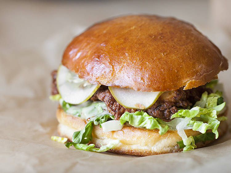 Best fried chicken sandwiches to try in Los Angeles