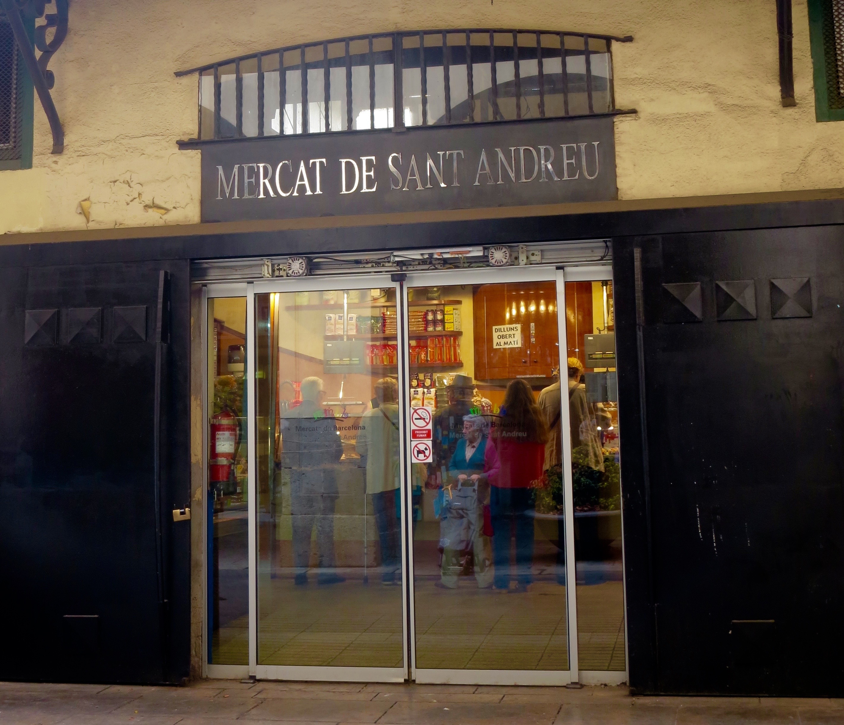 Merkalzados sant andreu dela barca hot sale