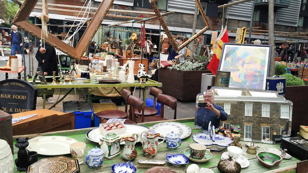 Bermondsey Square Antiques Market | Shopping in Bermondsey, London