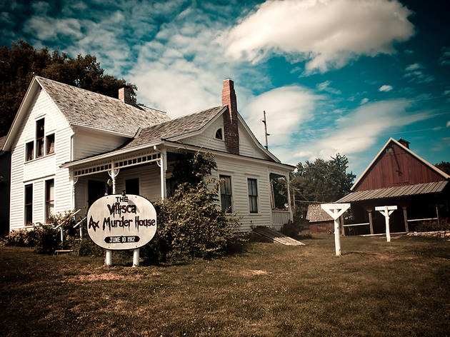 The Scariest Haunted Houses In The Us And The Stories Behind Them