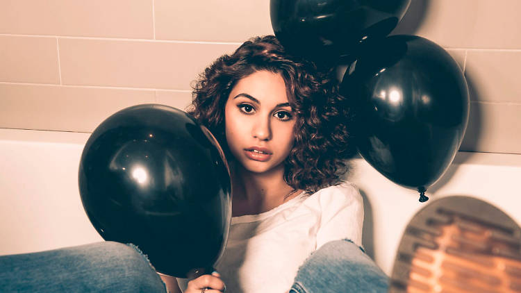 Alessia Cara – ‘Here’