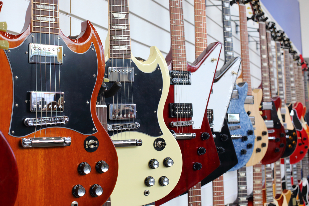 Electric guitar deals stores near me